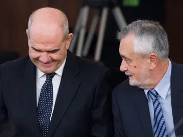 Los expresidentes andaluces Manuel Chaves y José Antonio Griñán Los expresidentes andaluces Manuel Chaves y José Antonio Griñán