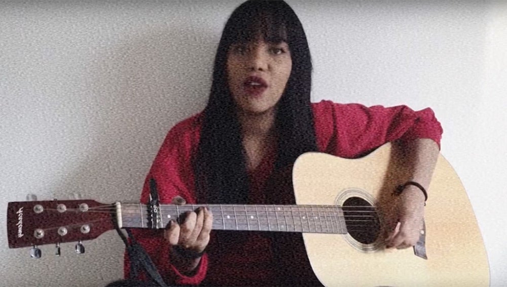 Luna May canta a Diana Quer