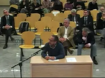 'El Bigotes' 'El Bigotes'