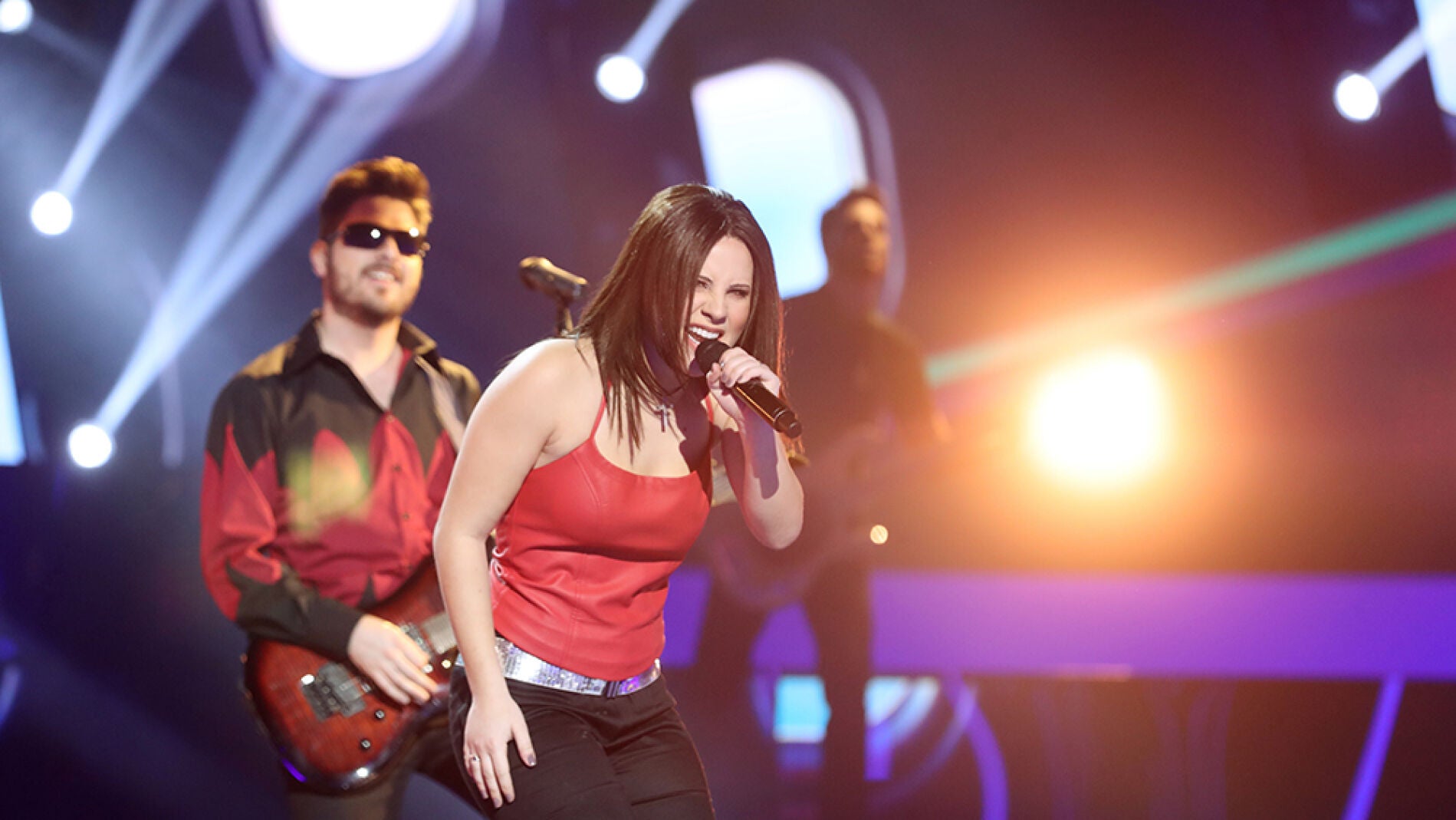 Luc&iacute;a Gil deja sin aliento al p&uacute;blico con el &eacute;xito &lsquo;Breathless&rsquo; de The Corrs