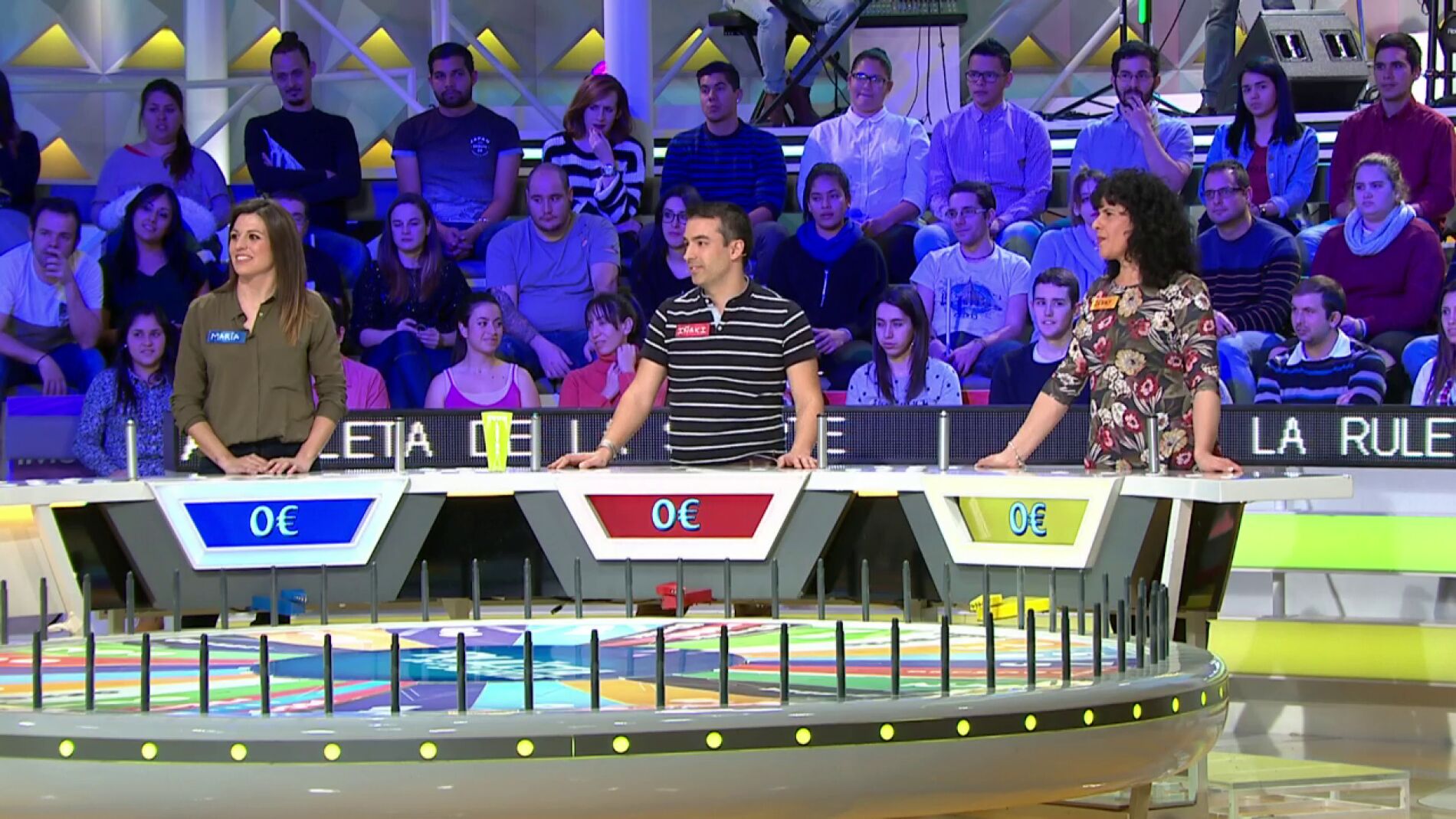 El titular loco que dej&oacute; a los concursantes de 'La ruleta de la suerte' sin palabras