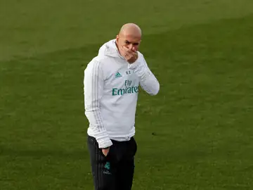 Zidane, durante el entrenamiento del Real Madrid Zidane, durante el entrenamiento del Real Madrid