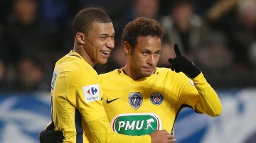 Mbappé y Neymar durante un encuentro
