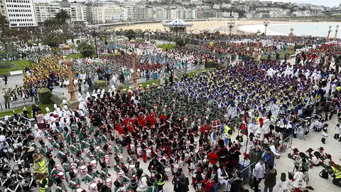 Imagen de la tamborrada en San Sebastián Imagen de la tamborrada en San Sebastián