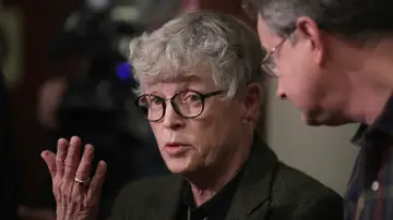 Lou Anna Simon, directora de la universidad de Michigan State Lou Anna Simon, directora de la universidad de Michigan State