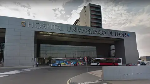 Fachada del Hospital Universitario de León