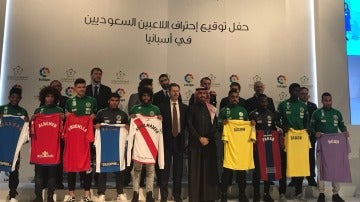 Nueve jugadores saudíes llegan a LaLiga