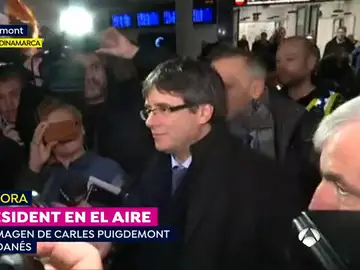 Carles Puigdemont en el aeropuerto de Copenhague Carles Puigdemont en el aeropuerto de Copenhague
