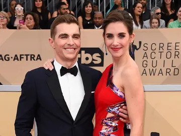 Alison Brie y su marido Dave Franco en los SAG Awards Alison Brie y su marido Dave Franco en los SAG Awards