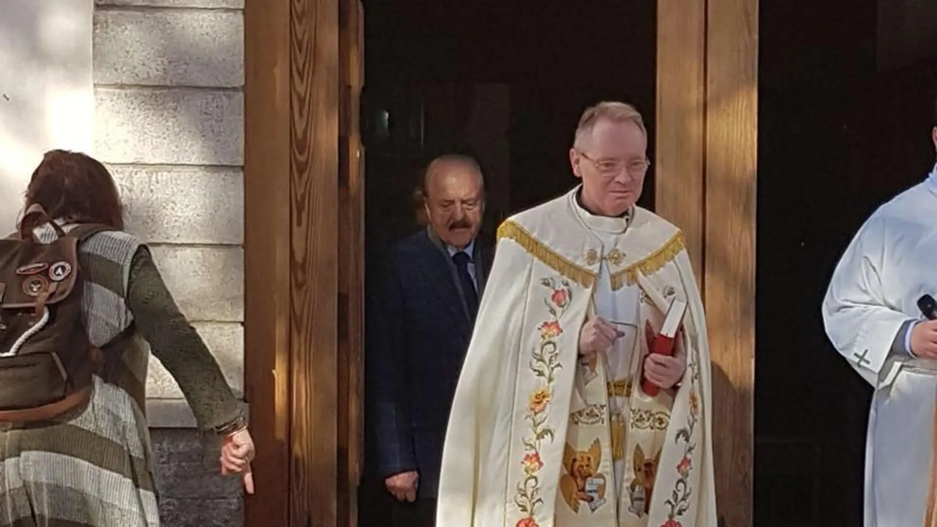 El cura Miguel Angel Schiller El cura Miguel Angel Schiller