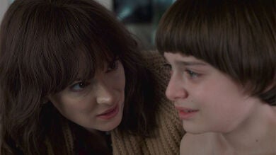 El asombroso parecido entre una joven Winona Ryder y Noah Schnapp, su 
