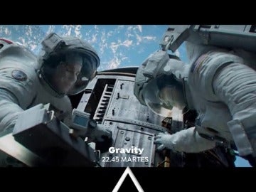 Sandra Bullock y George Clooney protagonizan 'Gravity'