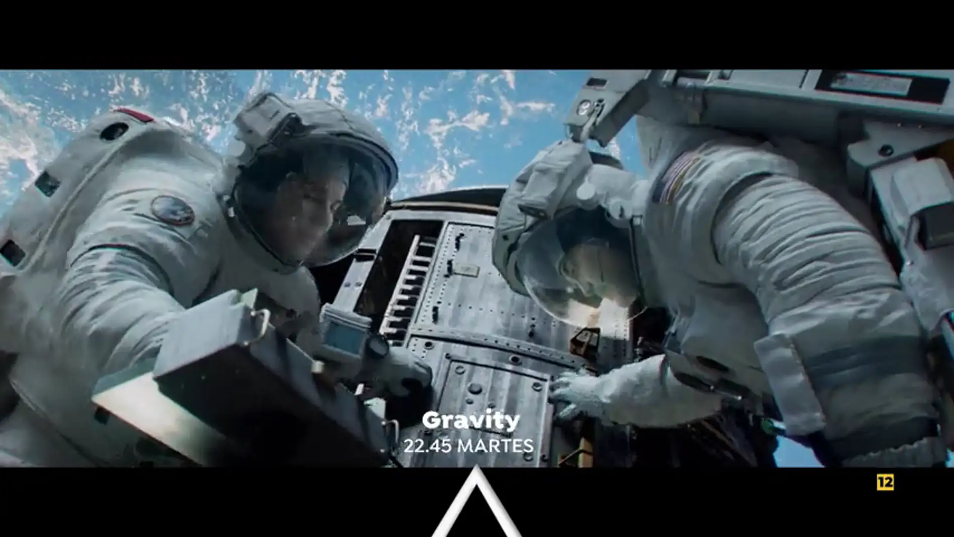 Sandra Bullock y George Clooney protagonizan 'Gravity'