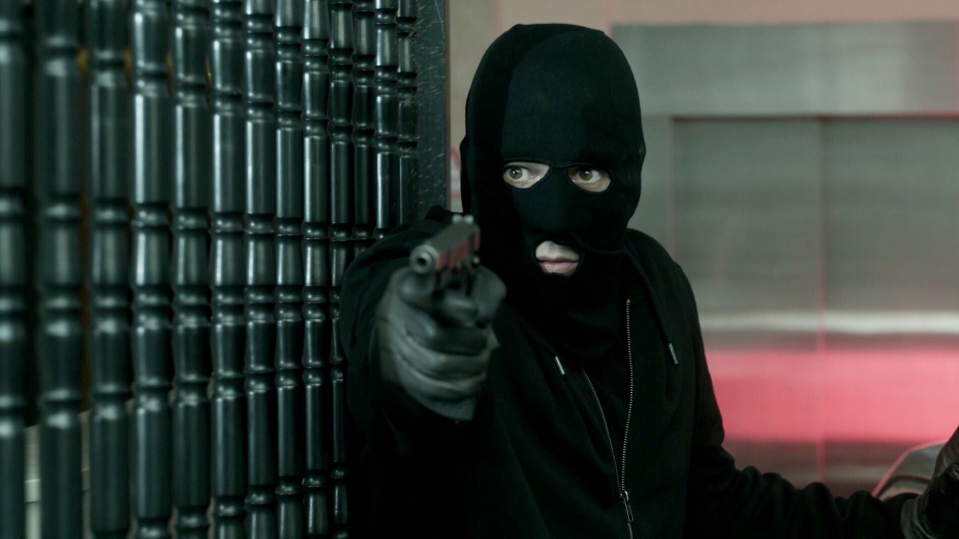  Miguel y Sastre disparan por error a un ni&ntilde;o en uno de sus asaltos