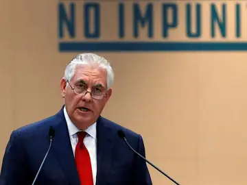 Rex Tillerson, ofrece un discurso durante la reunión de la Alianza Internacional Rex Tillerson, ofrece un discurso durante la reunión de la Alianza Internacional