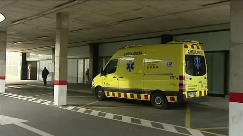 La Policía encuentra a 2 mujeres desnutridas en su domicilio de Lugo donde llevaban varios días encerradas La Policía encuentra a 2 mujeres desnutridas en su domicilio de Lugo donde llevaban varios días encerradas