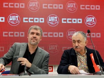 Los secretarios generales de CCOO y UGT, Unai Sordo y Pepe Álvarez
