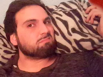 "No trago a Cheyla, tampoco a la chabelita rubia, no soy de dietas y adoro a mi príncipe de chocolate" "No trago a Cheyla, tampoco a la chabelita rubia, no soy de dietas y adoro a mi príncipe de chocolate"