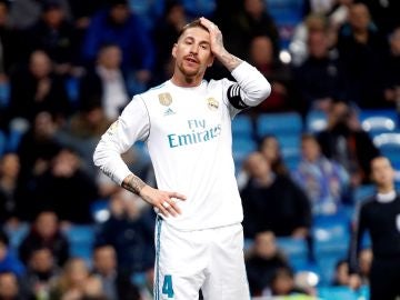 Sergio Ramos se lamenta durante el partido ante el Leganés