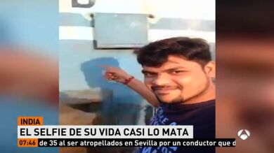 Un hombre sobrevive tras ser golpeado brutalmente por un tren mientras intentaba hacerse un selfie