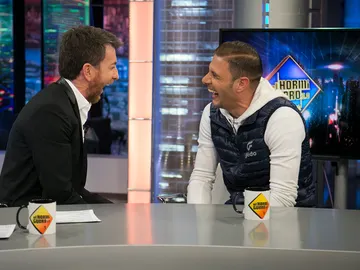 Joaquín confiesa en 'El Hormiguero 3.0' cómo celebró fuera del campo los cinco goles del Betis al Sevilla Joaquín confiesa en 'El Hormiguero 3.0' cómo celebró fuera del campo los cinco goles del Betis al Sevilla