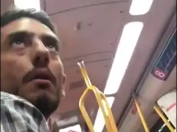 Acosa en el metro de madrid a dos menores Acosa en el metro de madrid a dos menores