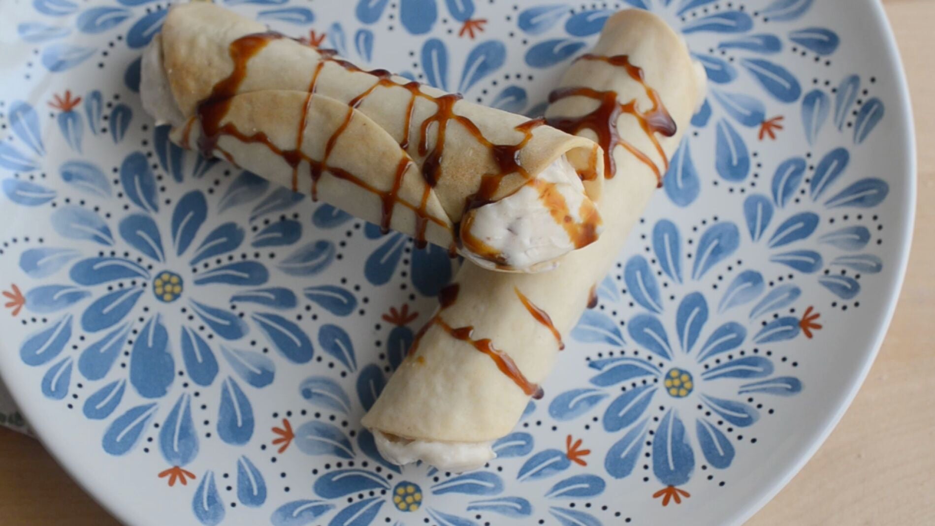 Los rollitos de cheesecake y Kinder bueno.