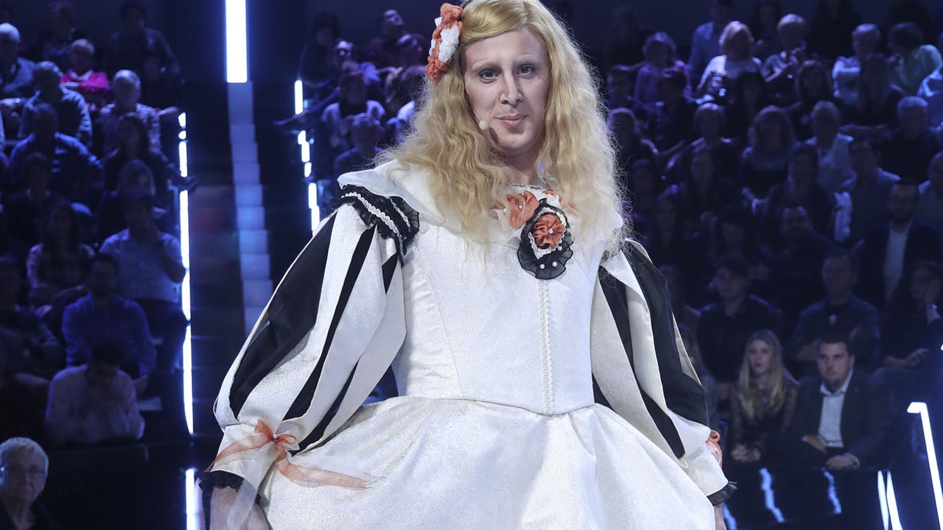 La incre&iacute;ble transformaci&oacute;n de David Amor en Margarita de Austria de Las Meninas