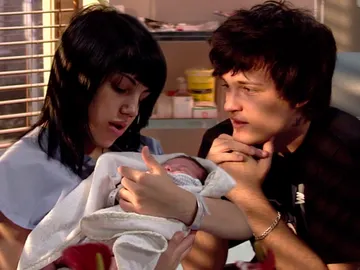 Adam Jezierski y Angy Fernández en 'Física o Química' Adam Jezierski y Angy Fernández en 'Física o Química'