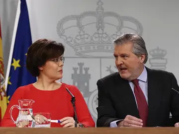 Soraya Sáenz de Santamaría e Íñigo Méndez de Vigo Soraya Sáenz de Santamaría e Íñigo Méndez de Vigo