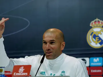 Zidane durante la rueda de prensa Zidane durante la rueda de prensa
