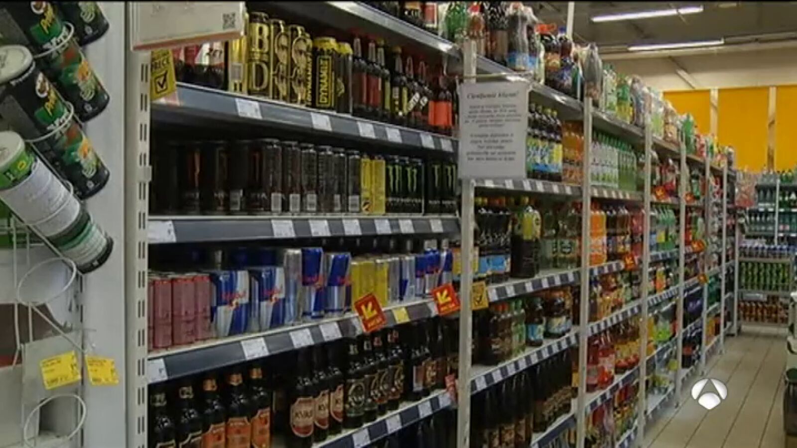 Varias cadenas de supermercados de Reino Unido prohíben la venta de bebidas energéticas a menores de 16 años