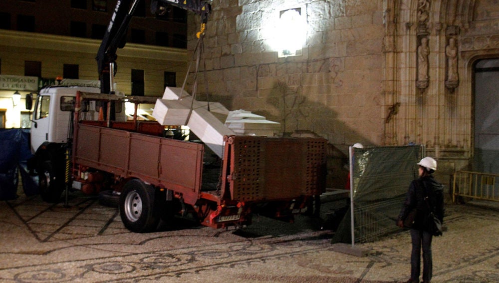 Retiran la Cruz franquista de los Caídos de Callosa de Segura