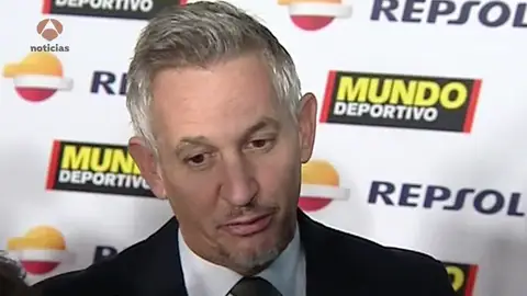Lineker defiende a Piqué: "He visto cosas peores en el fútbol" Lineker defiende a Piqué: "He visto cosas peores en el fútbol"