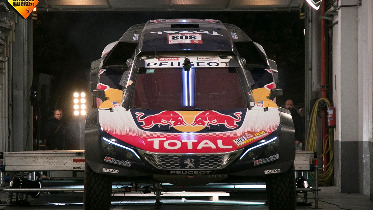 Carlos Sainz pone a prueba en 'El Hormiguero 3.0' el coche con el que ganó el Rally Dakar 2018