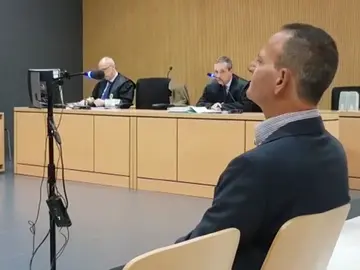 Un hombre a juicio por abusar sexualmente de su suegra, enferma de Alzheimer Un hombre a juicio por abusar sexualmente de su suegra, enferma de Alzheimer