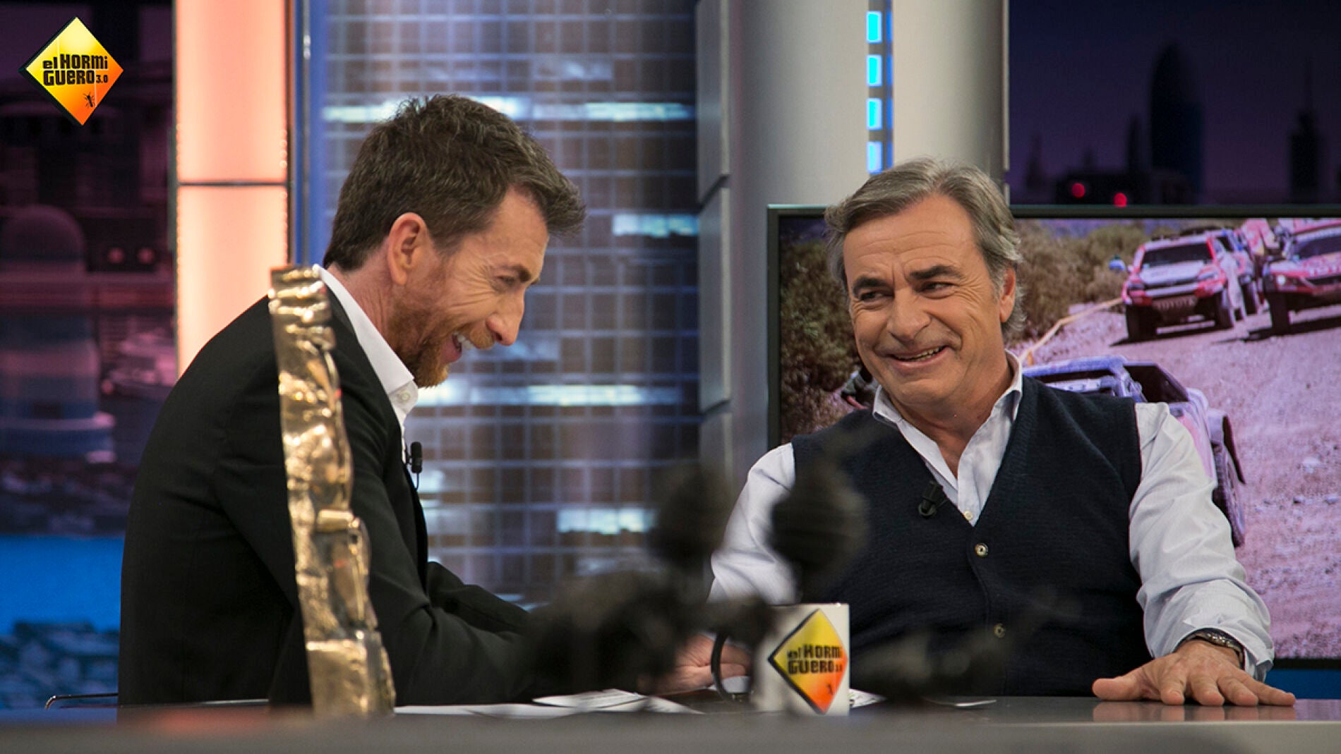 Carlos Sainz, sobre el Rally Dakar: "Mi hijo me ha dado muy buenos consejos"