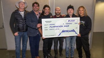 Metallica dona 31.000 euros a una ONG para ayudar a personas sin hogar