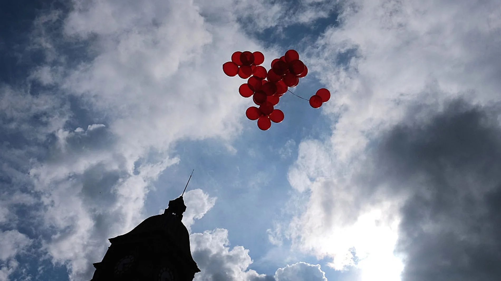 Varios globos en el cielo Varios globos en el cielo