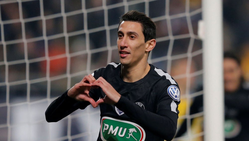 Di María celebra su gol con el PSG