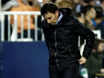 Asier Garitano, cabizbajo en un partido del Leganés Asier Garitano, cabizbajo en un partido del Leganés