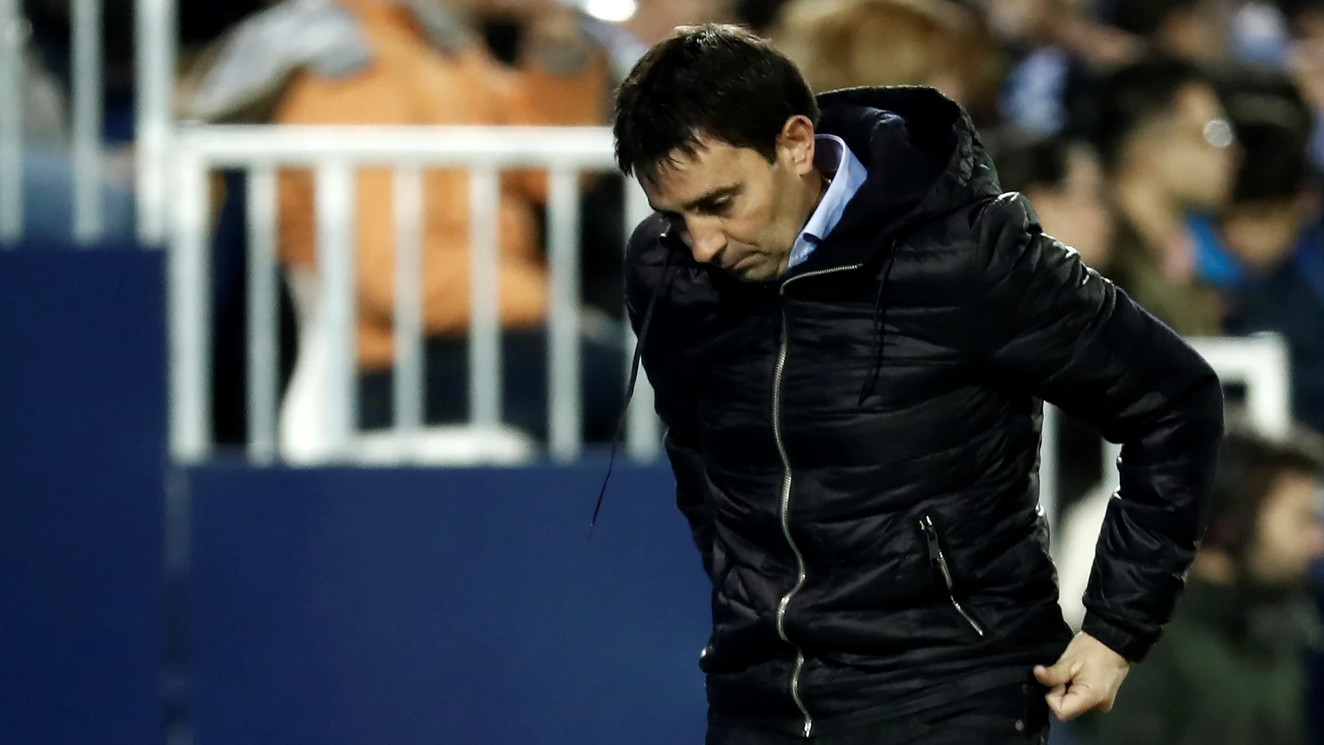 Asier Garitano, cabizbajo en un partido del Leganés Asier Garitano, cabizbajo en un partido del Leganés