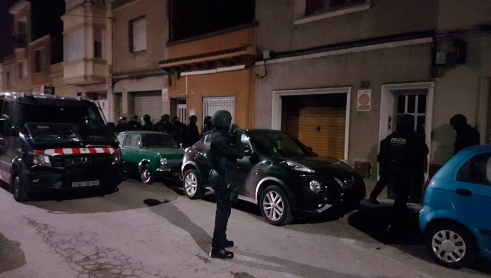 Los Mossos desarrollan una operación en el área de Barcelona contra los 'Ángeles del Infierno'