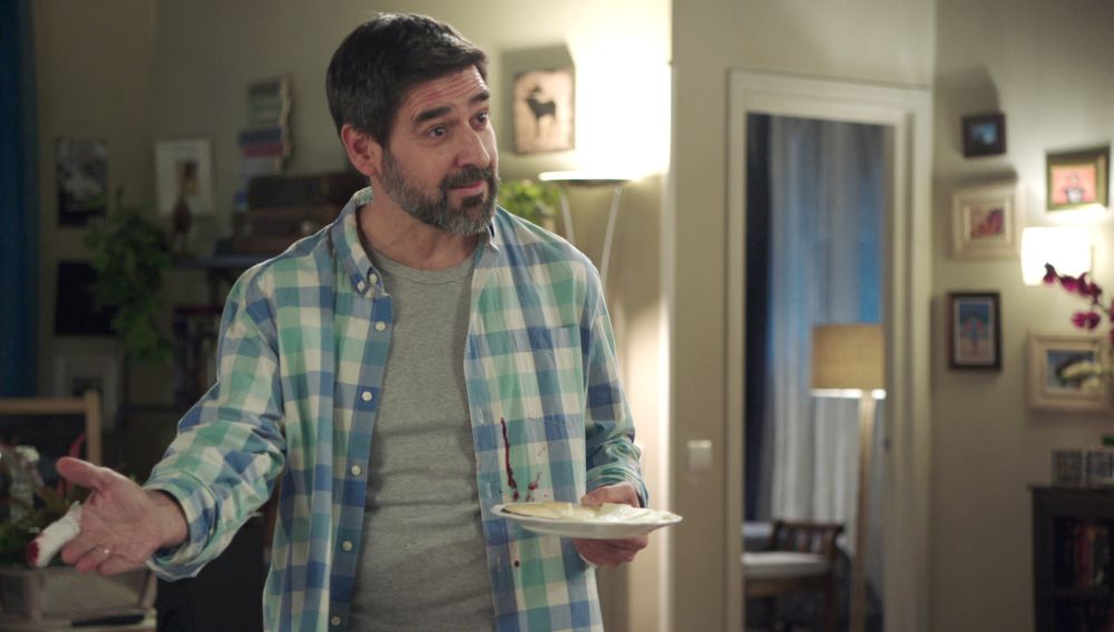 Alberto Lozano es Nacho, el marido de Elena