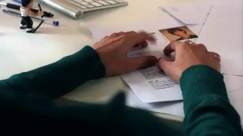 Piden dinero por ofertas de trabajo Piden dinero por ofertas de trabajo