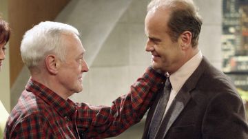 Kelsey Grammer y John Mahoney en 'Frasier'