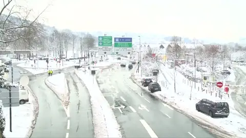 París recomienda no circular en coche por el hielo en las carreteras París recomienda no circular en coche por el hielo en las carreteras