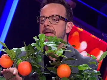 Àngel Llàcer valora a lo Mónica Naranjo la actuación de Diana Navarro Àngel Llàcer valora a lo Mónica Naranjo la actuación de Diana Navarro