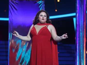 Un impresionante Brays Efe se mete en la piel de Paloma San Basilio en 'La fiesta terminó' Un impresionante Brays Efe se mete en la piel de Paloma San Basilio en 'La fiesta terminó'