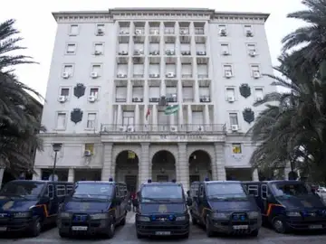 Edificio de la Audiencia de Sevilla Edificio de la Audiencia de Sevilla